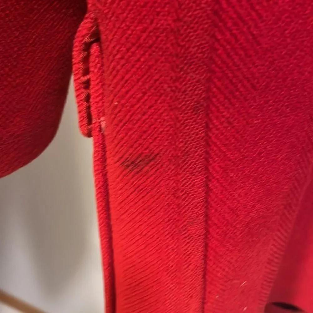 BURBERRY woman’s red wool long trench coat - Picture 13 of 16